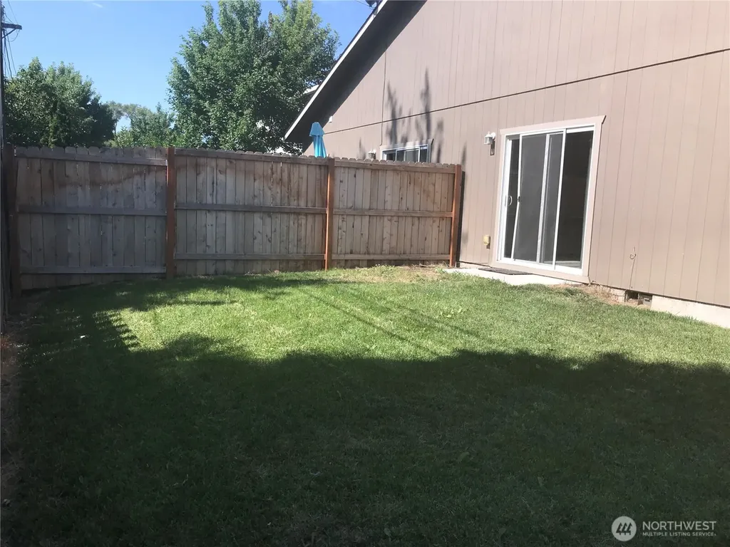 1729 W Bemis Street Moses Lake WA 98837