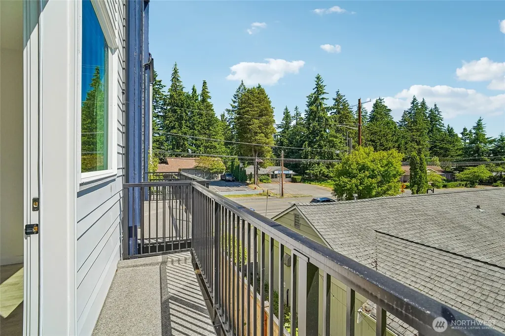 22906 56th Avenue W Mountlake Terrace WA 98043