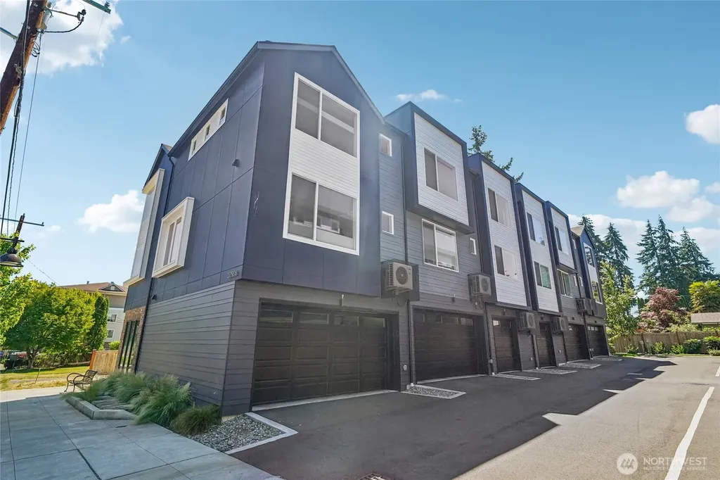 22906 56th Avenue W Mountlake Terrace WA 98043