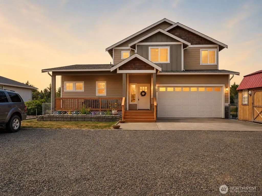 709 Wawona Avenue SW Ocean Shores WA 98569
