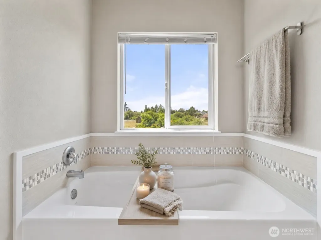 709 Wawona Avenue SW Ocean Shores WA 98569