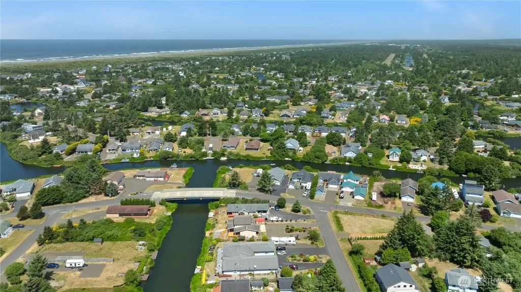 709 Wawona Avenue SW Ocean Shores WA 98569