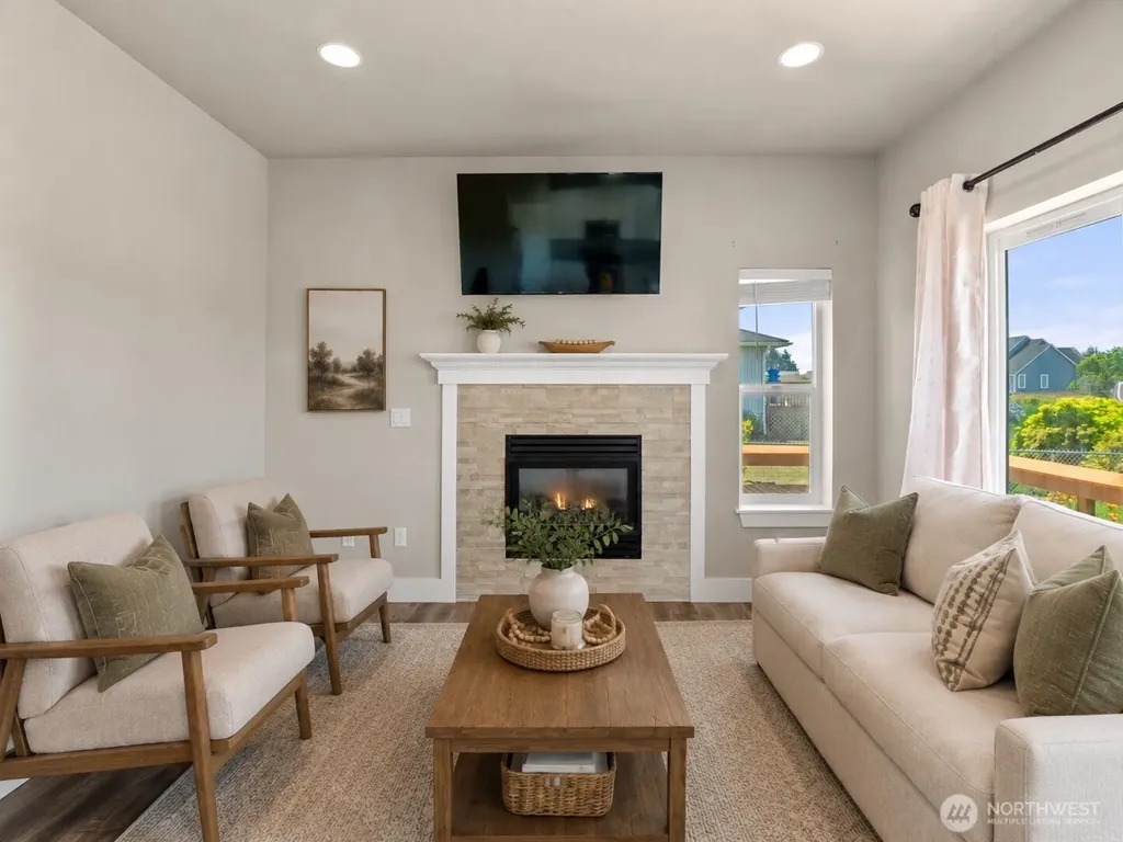 709 Wawona Avenue SW Ocean Shores WA 98569