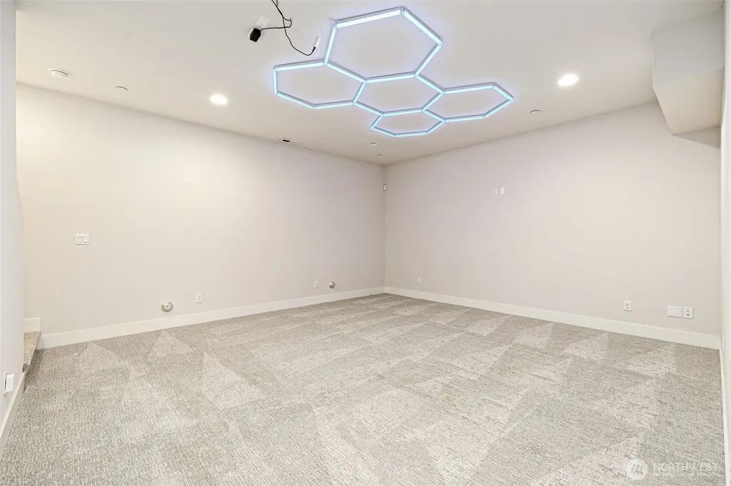 7663 S 132nd Street Seattle WA 98178
