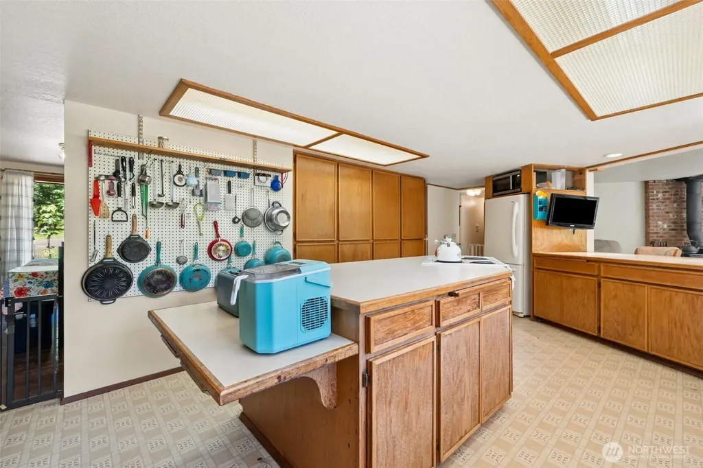 470 E Murray Road N Grapeview WA 98546