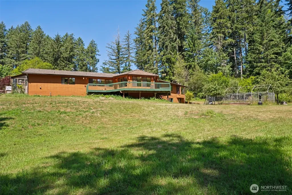 470 E Murray Road N Grapeview WA 98546