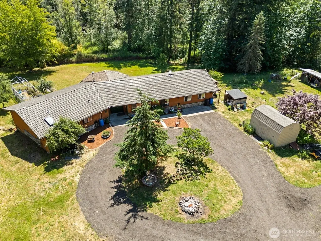 470 E Murray Road N Grapeview WA 98546