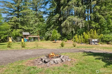 470 E Murray Road N Grapeview WA 98546