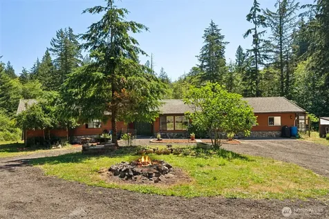 470 E Murray Road N Grapeview WA 98546