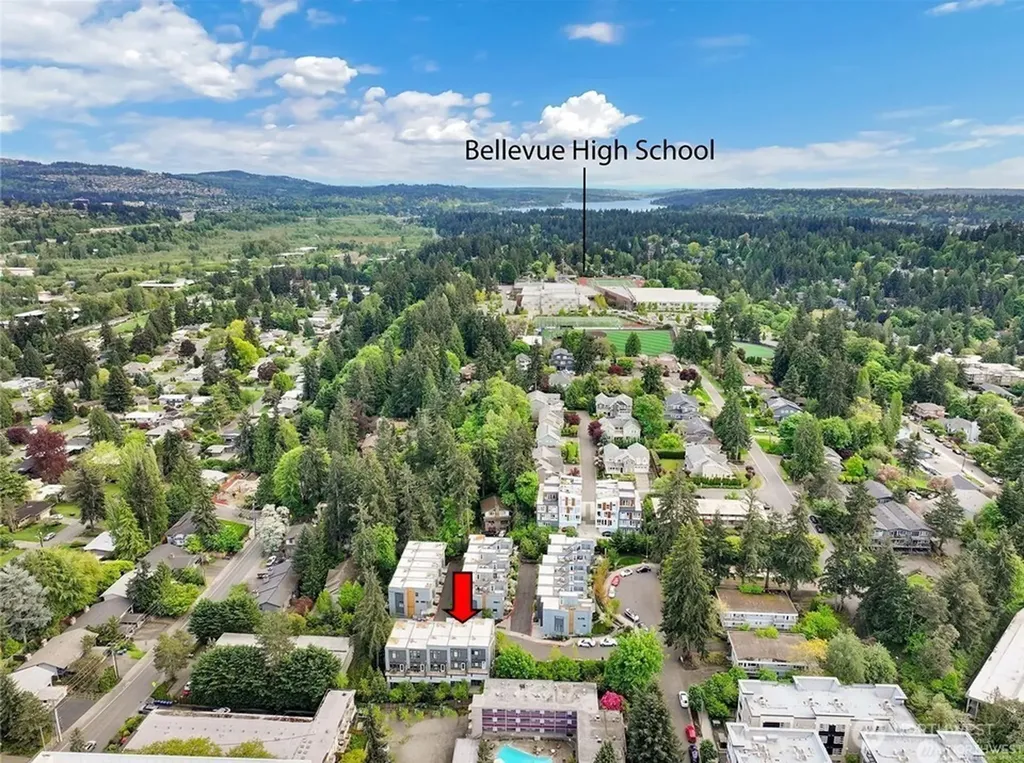 10762 1st Drive Bellevue WA 98004