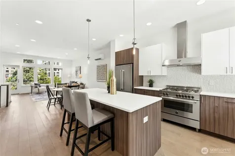 10762 1st Drive Bellevue WA 98004
