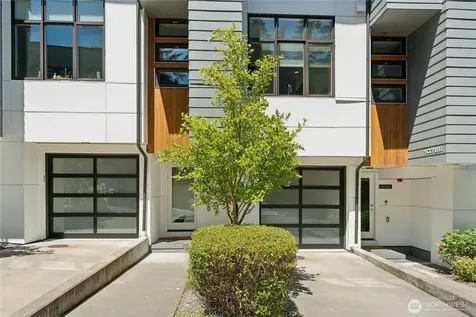 10762 1st Drive Bellevue WA 98004