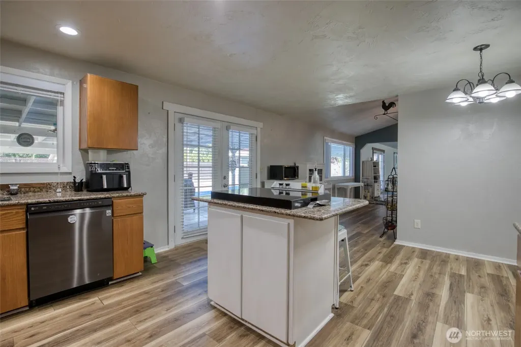 14791 Us 101 Highway Shelton WA 98584