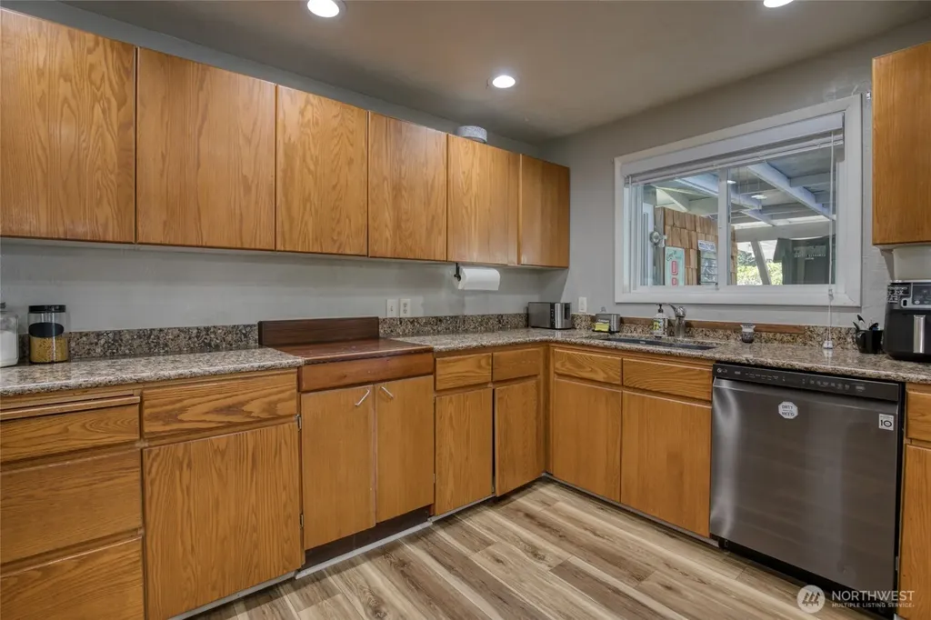 14791 Us 101 Highway Shelton WA 98584