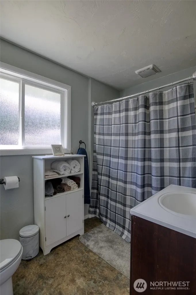 14791 Us 101 Highway Shelton WA 98584
