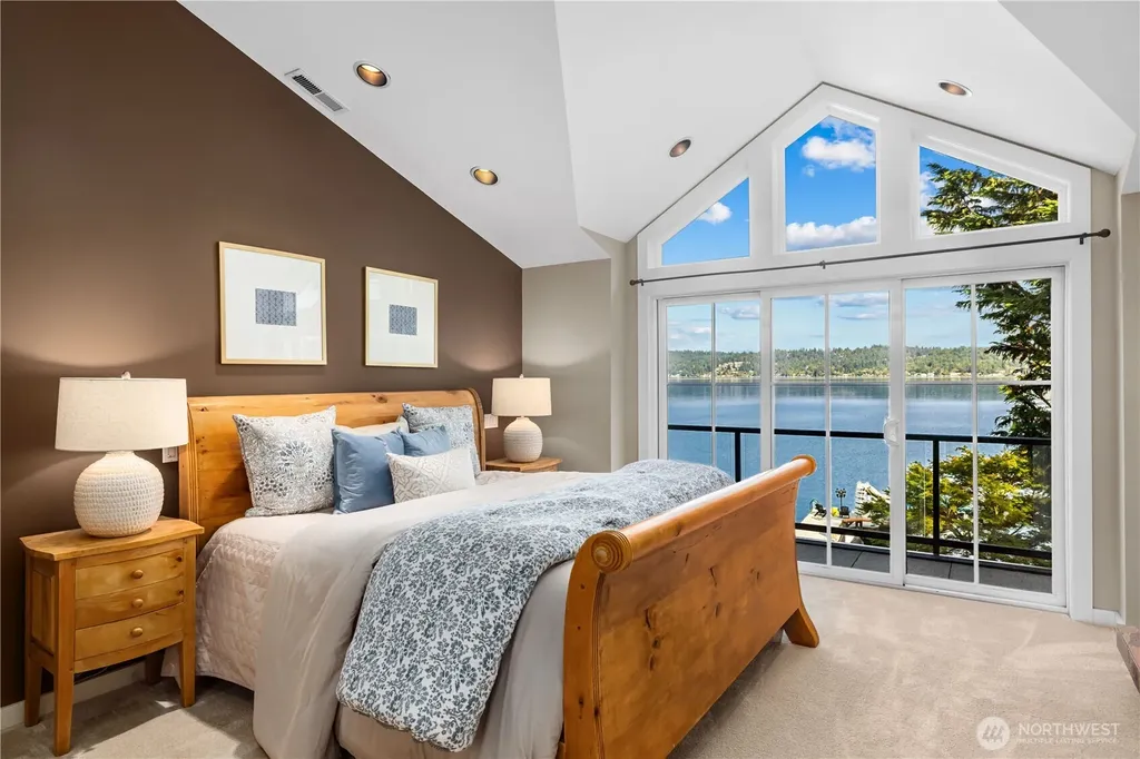 528 W Lake Sammamish Parkway SE Bellevue WA 98008