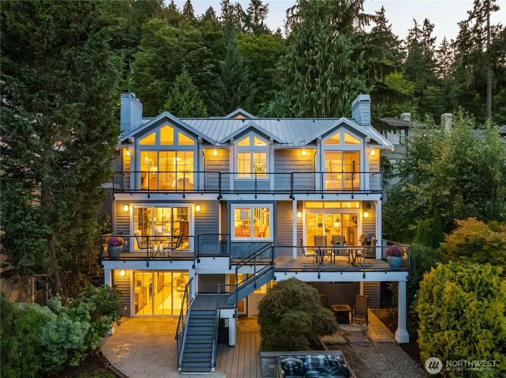 528 W Lake Sammamish Parkway SE Bellevue WA 98008