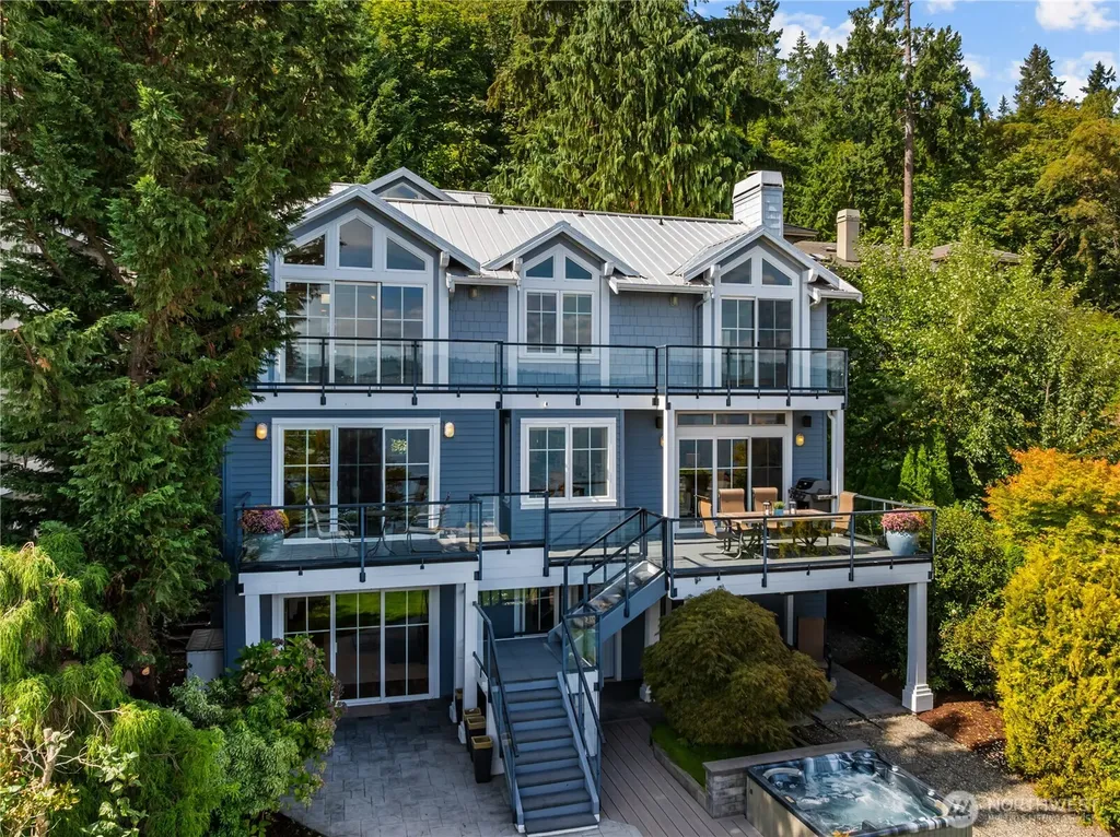 528 W Lake Sammamish Parkway SE Bellevue WA 98008