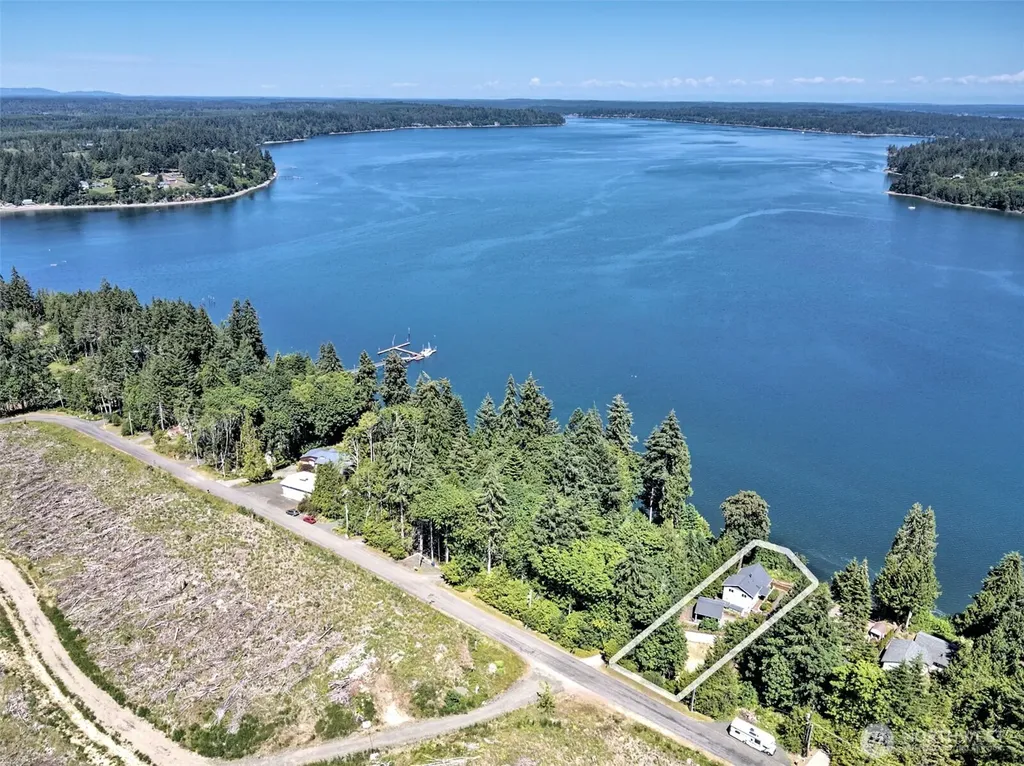 371 SE Kamilche Shores Road Shelton WA 98584