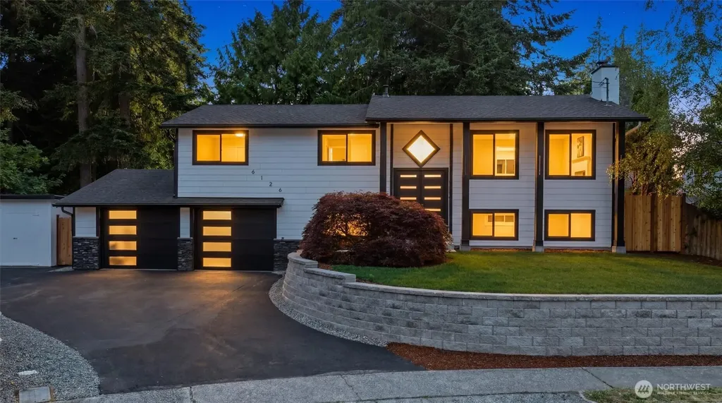 6126 189th Place SW Lynnwood WA 98036