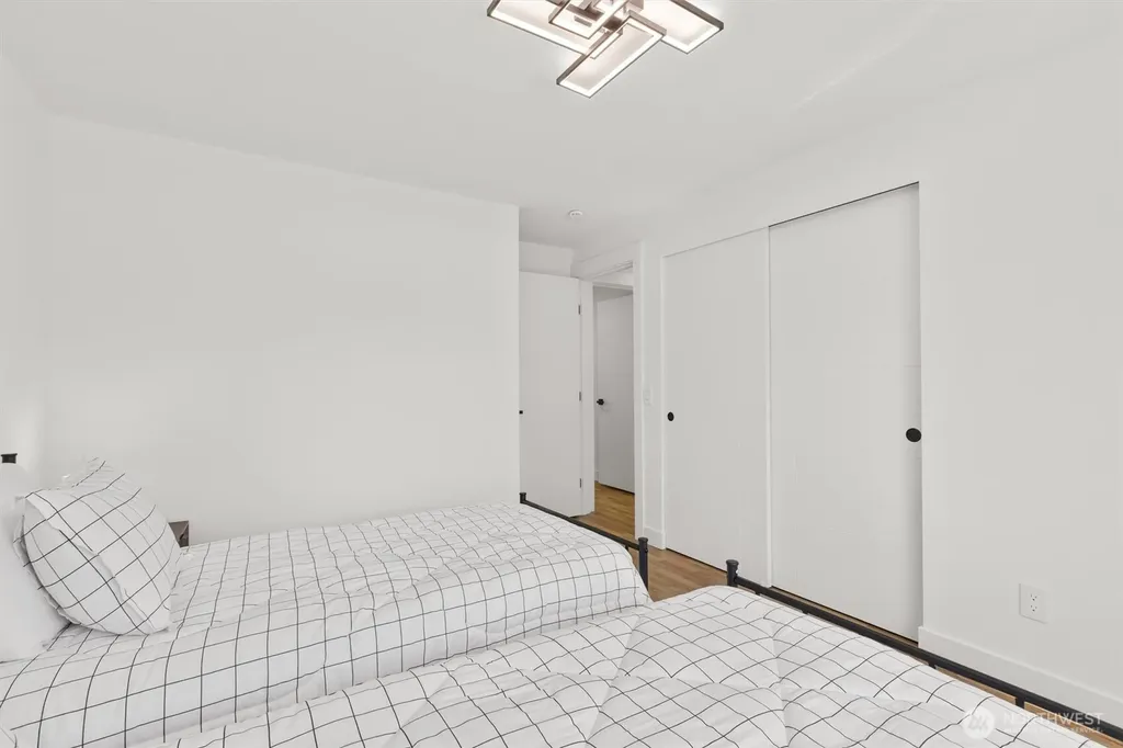 6126 189th Place SW Lynnwood WA 98036