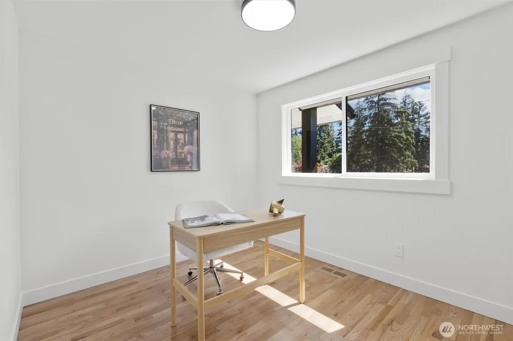 6126 189th Place SW Lynnwood WA 98036