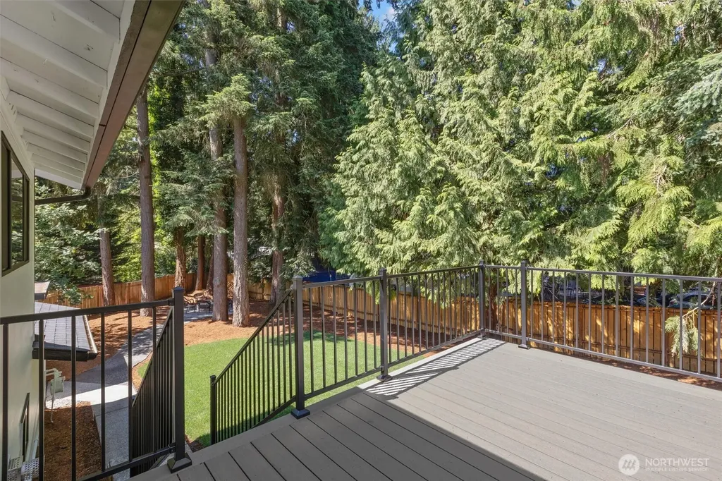 6126 189th Place SW Lynnwood WA 98036