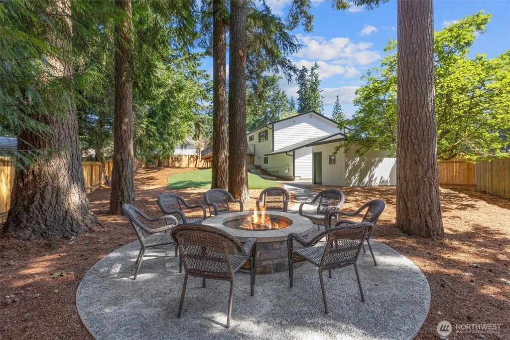 6126 189th Place SW Lynnwood WA 98036