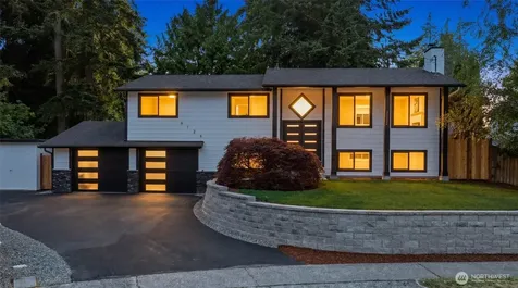 6126 189th Place SW Lynnwood WA 98036