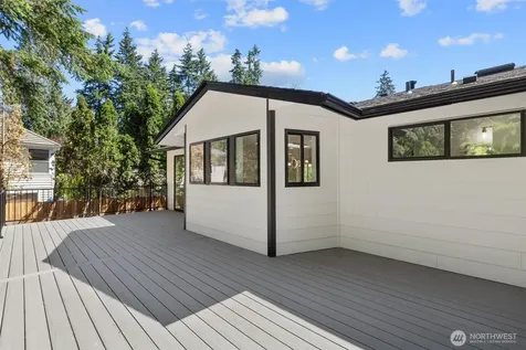 6126 189th Place SW Lynnwood WA 98036