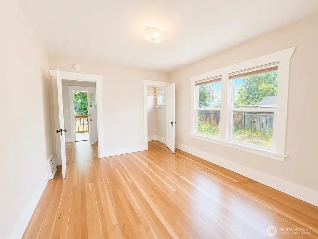 8601 Maple Street SW Lakewood WA 98498