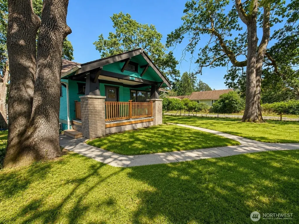 8601 Maple Street SW Lakewood WA 98498