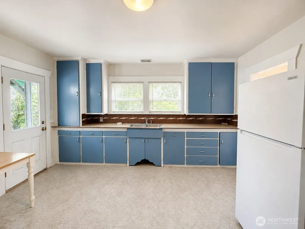 8601 Maple Street SW Lakewood WA 98498