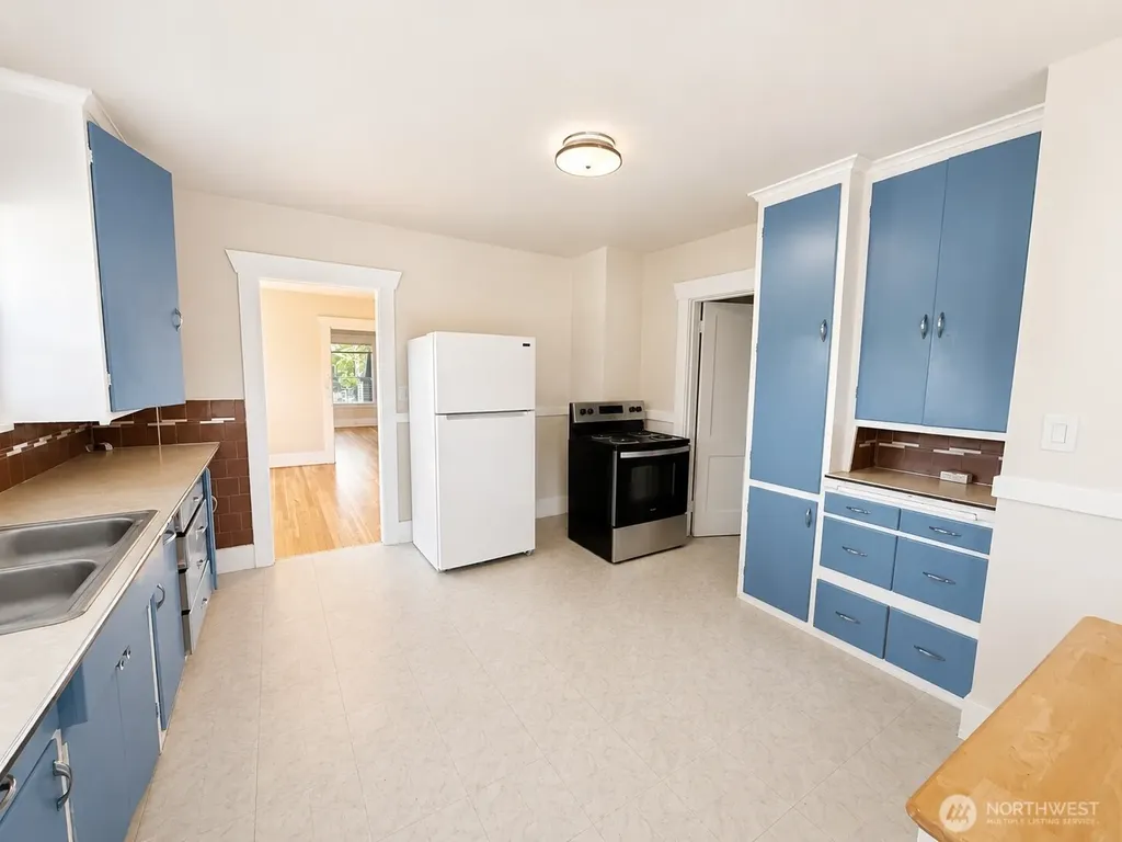 8601 Maple Street SW Lakewood WA 98498