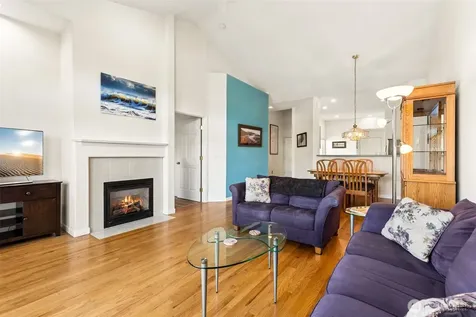 5124 S 234th Street Kent WA 98032