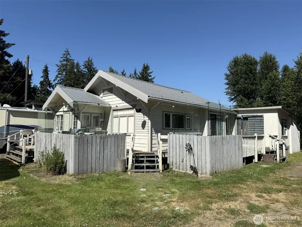 9702 22nd Avenue E Tacoma WA 98445