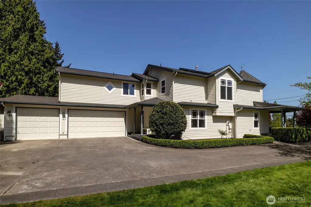 645 18th Avenue W Kirkland WA 98033