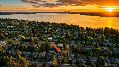 645 18th Avenue W Kirkland WA 98033