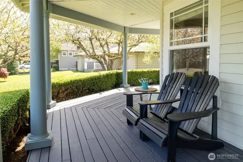 645 18th Avenue W Kirkland WA 98033