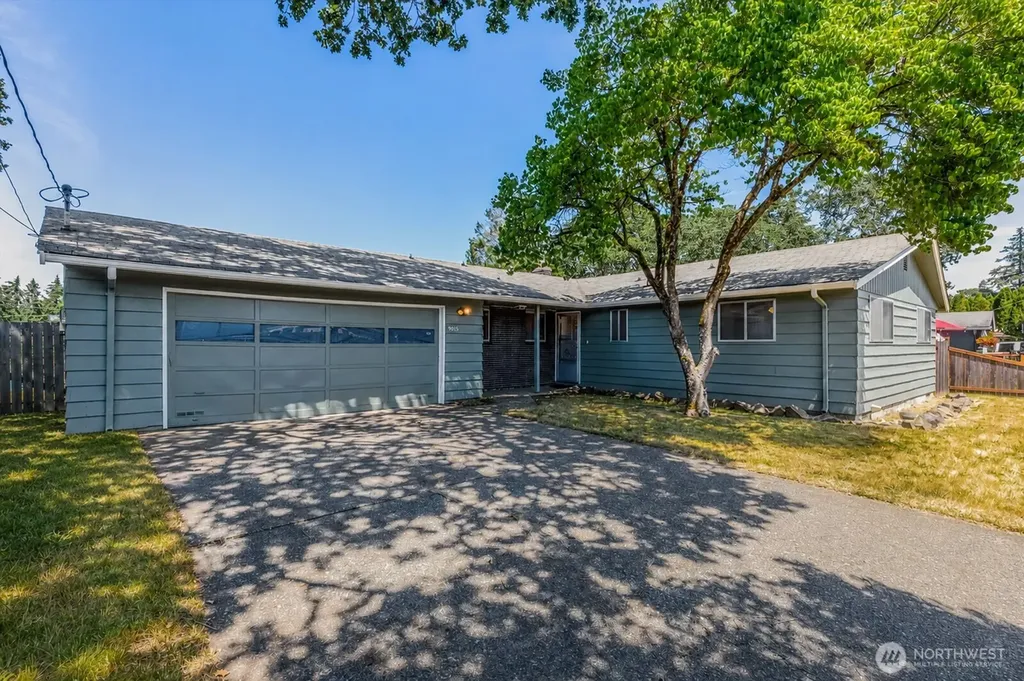 9015 Winona Street SW Lakewood WA 98498