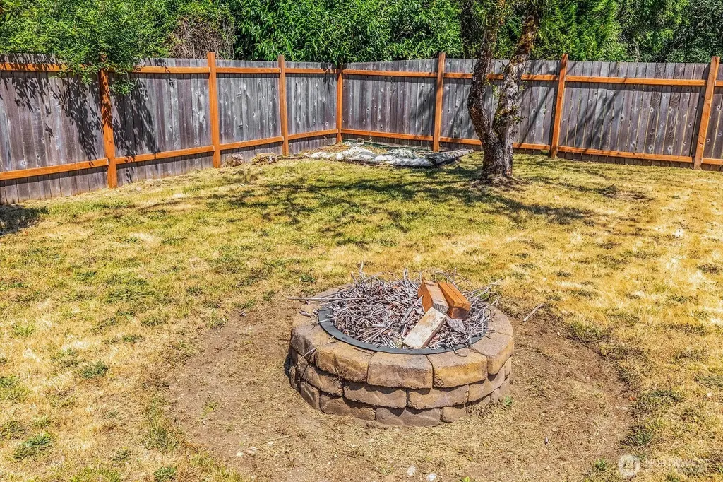9015 Winona Street SW Lakewood WA 98498