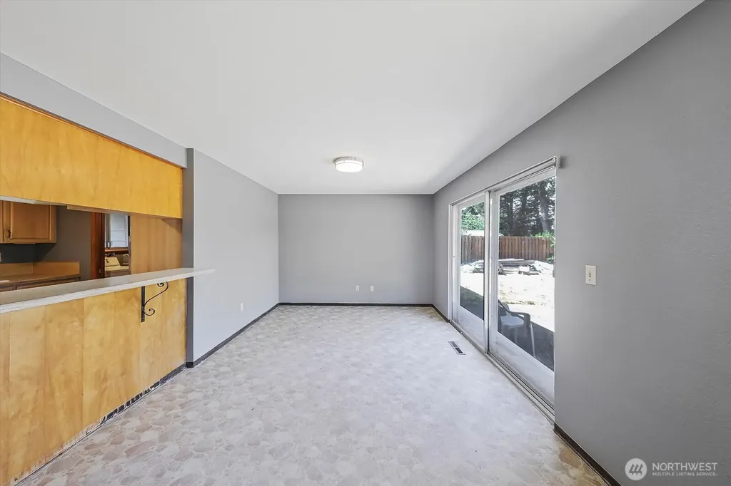 9015 Winona Street SW Lakewood WA 98498