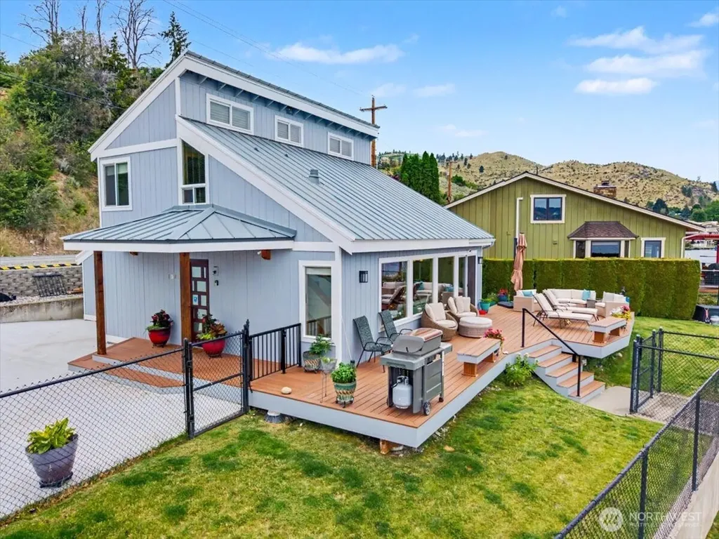 1386 S Lakeshore Road Chelan WA 98816