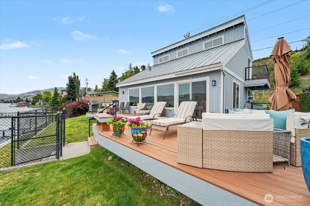 1386 S Lakeshore Road Chelan WA 98816
