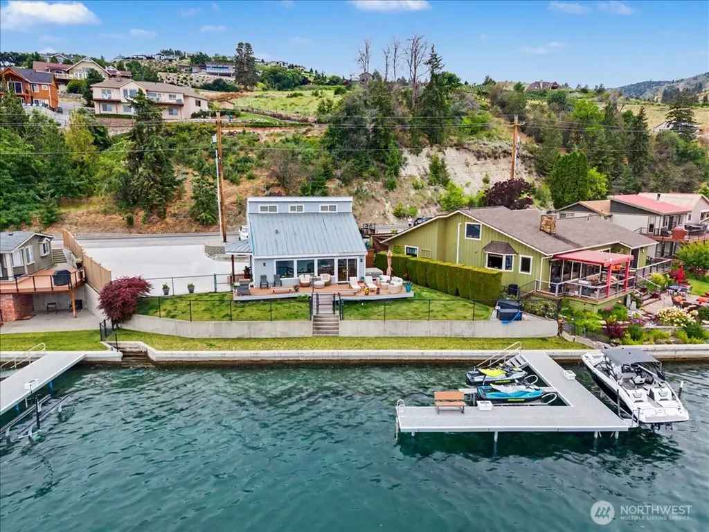 1386 S Lakeshore Road Chelan WA 98816