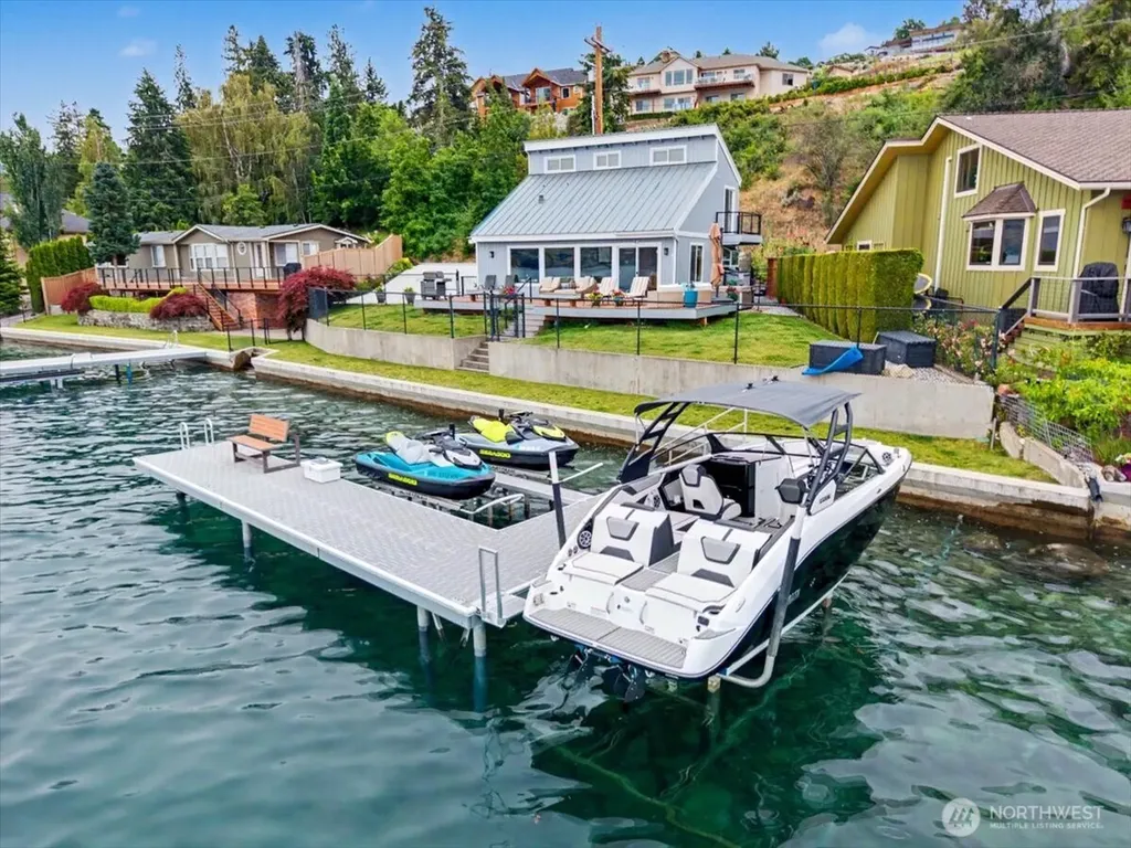 1386 S Lakeshore Road Chelan WA 98816