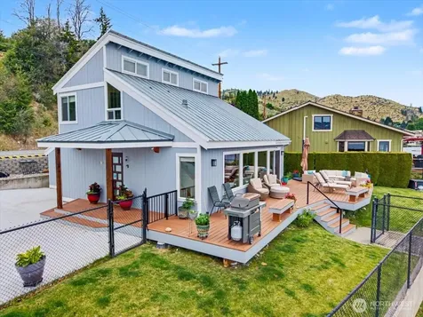 1386 S Lakeshore Road Chelan WA 98816