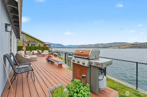 1386 S Lakeshore Road Chelan WA 98816