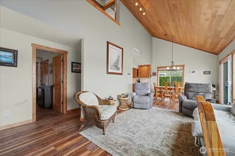1386 S Lakeshore Road Chelan WA 98816
