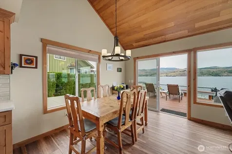 1386 S Lakeshore Road Chelan WA 98816